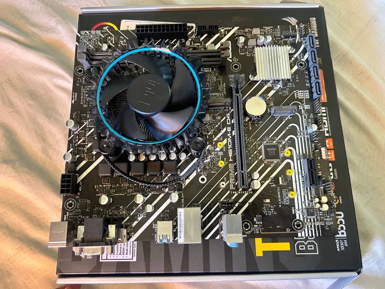 Placa mae prime h610e d4 e processador intel  i3 12100f 