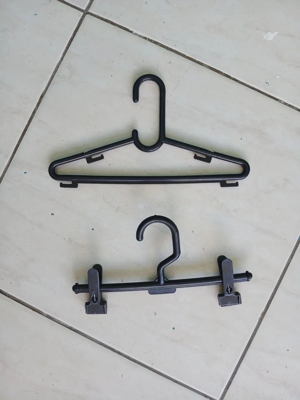 Vendo cabide infantil R$ 0,70