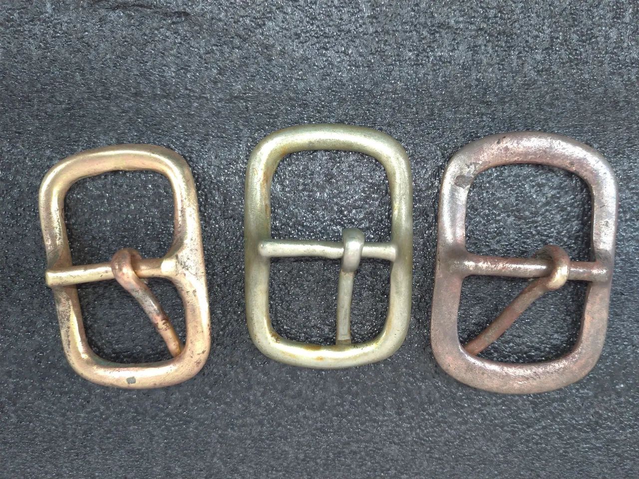 Fivelas canoinhas antigas usadas, 3 peças. - Foto 4