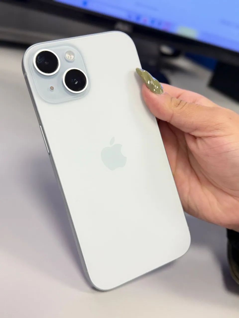 Iphone 15 Branco - 128gb - Foto 3