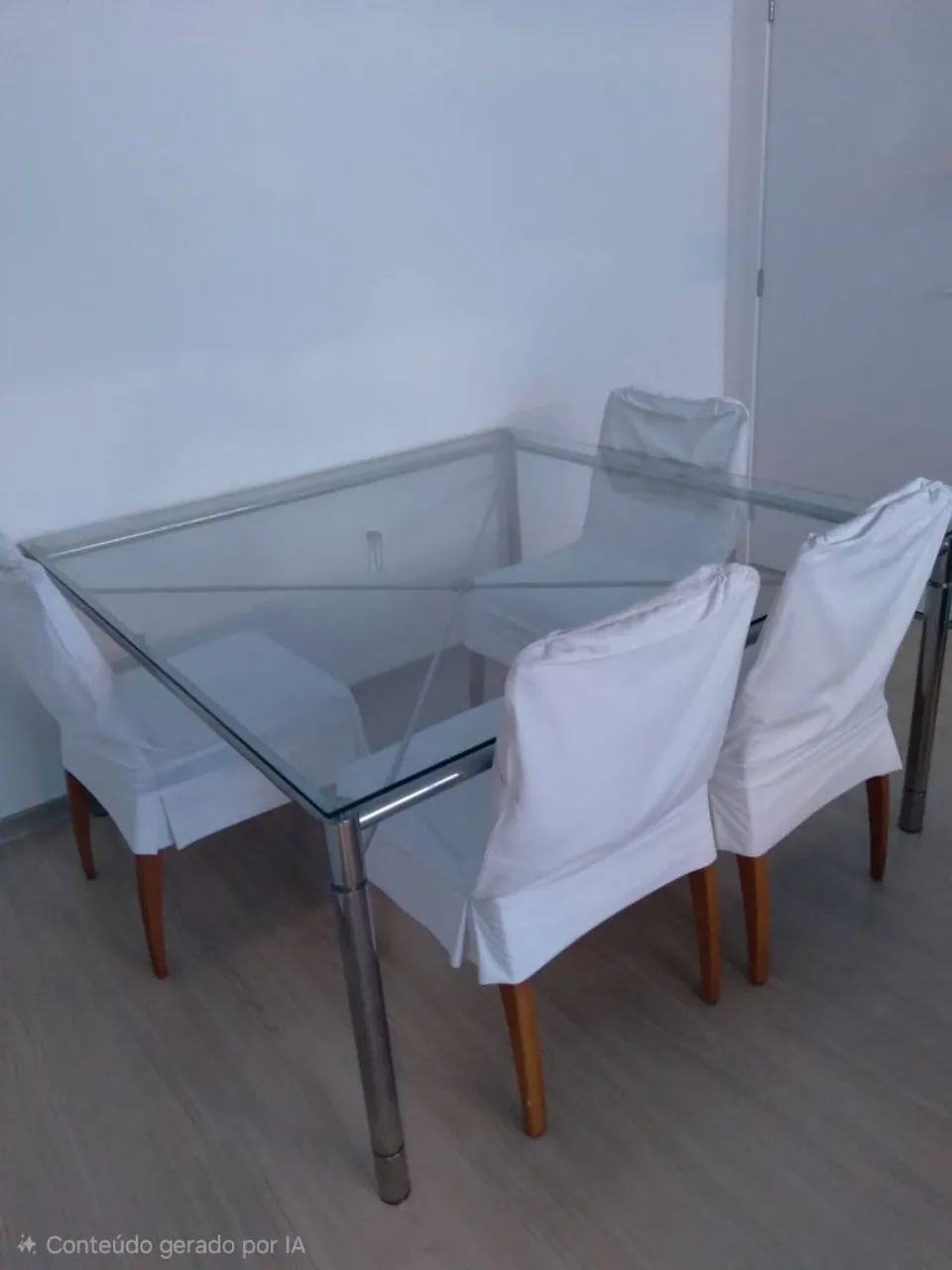 Mesa de jantar 1,5m x 1,5m 
