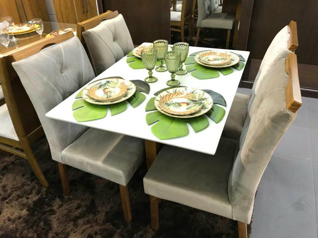 Conjunto de mesa cristal maciça - Feirão dia tudo 10/08 - pmj moveis