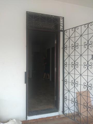 Alugo Sobrado bom pra empresa - Foto 2