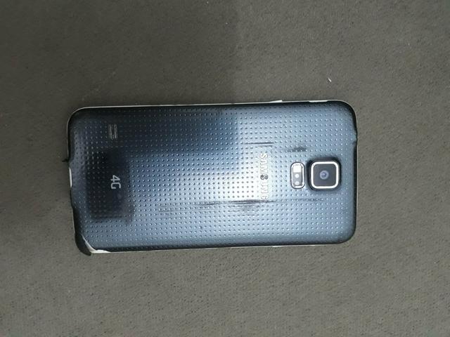 PARA VENDER LOGO! Celular usado Samsung s5 - Foto 2