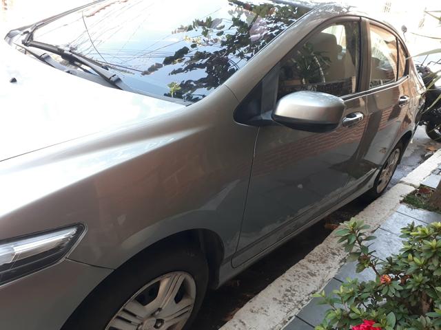 Honda city 12/13 cinza metálico - Foto 4