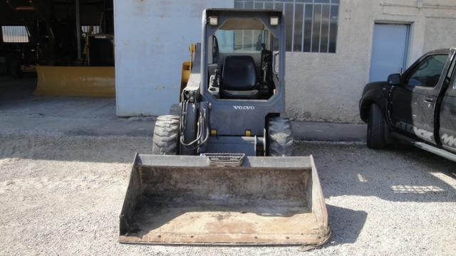 Minicarregadeira Volvo MC-70C - 2012 - Foto 2