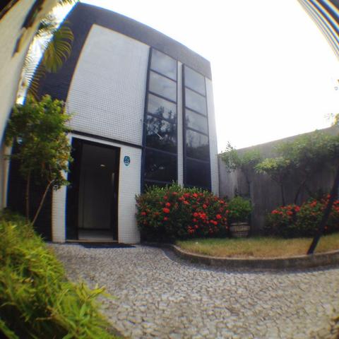 Prédio Comercial no Cabanga