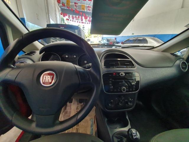 Fiat Punto Attractive 1.4 2013 - Foto 5