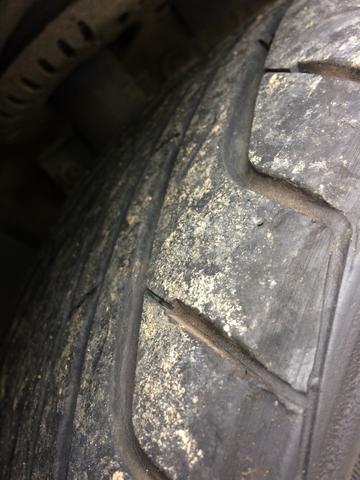 Vendo pneu 205 40 r17 - Foto 6