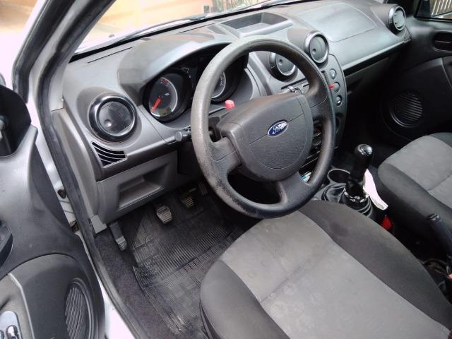 Vendo Ford Fiesta Rocam 1.0 - Foto 4