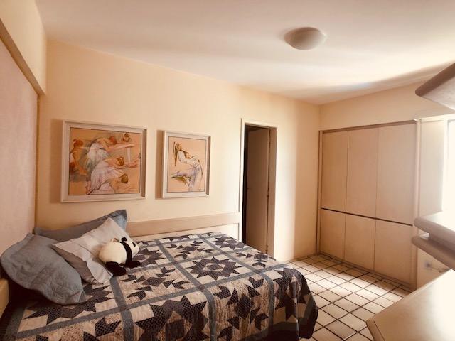 Apartamento Beira-mar 4 quartos, 2 suítes e 3 vagas, super conservado - Foto 11