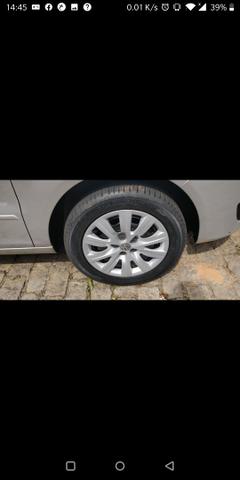 Fox completo 1.6 ano 2013 pouco rodado