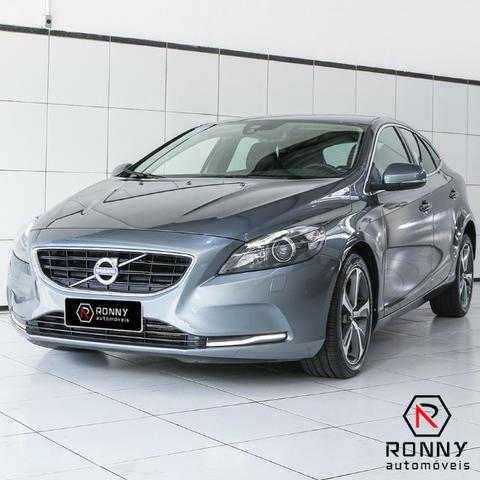 Volvo V40 T4 Momentum Gasolina