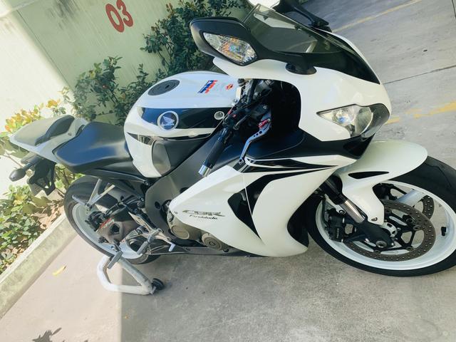 CBR 1000 RR Fire Blade - Foto 5