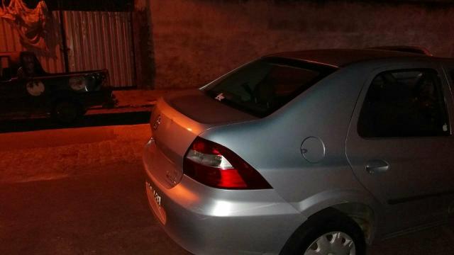 Vendo prisma 2009 completo (aceito proposta)