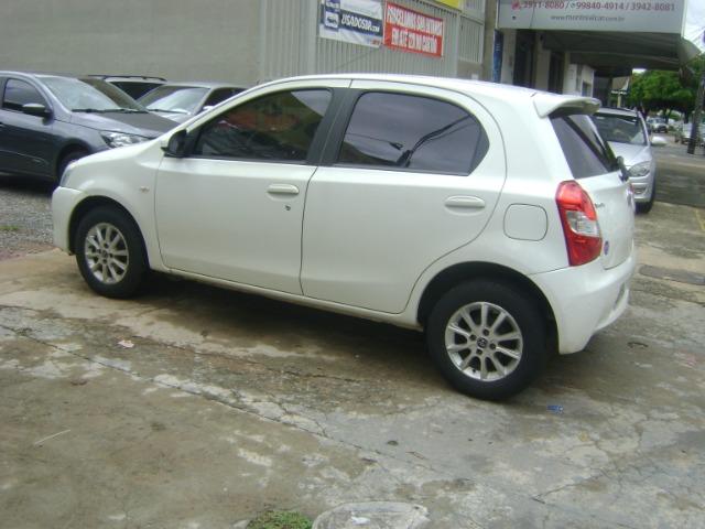 Toyota Etios 1.3 x 2014/2014 3519-1102 Simone - Foto 11