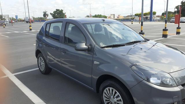 Sandero 1.0 16v completo,air bag e abs - Foto 5