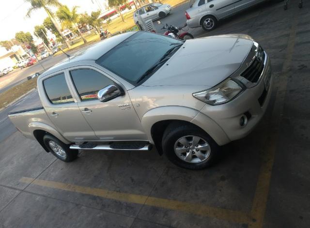 Hilux SR Flex 2.7 Automática 2015/2015