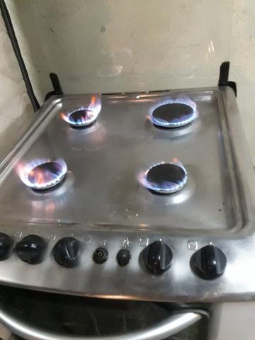 Fogão electrolux 4 bocas e 2 fornos - Foto 4
