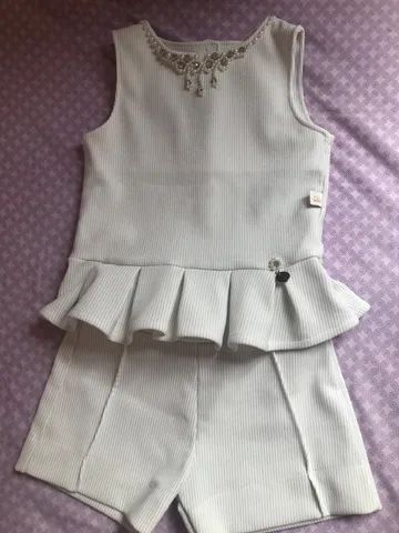 Conjunto menina