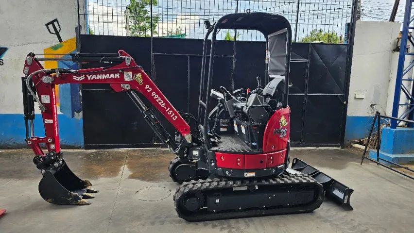 Aluguel e serviços de mini escavadeira