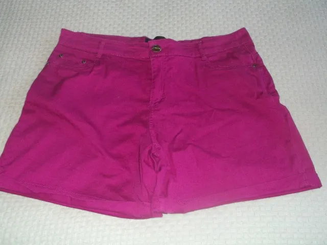 short pink