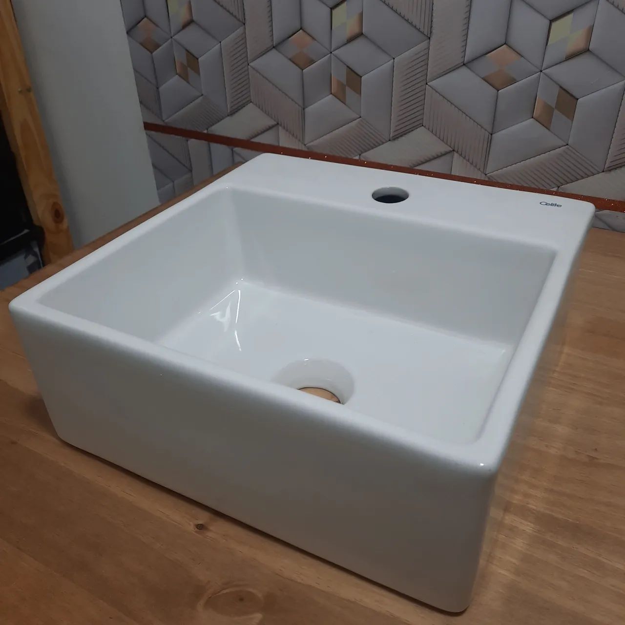 Cuba para banheiro em cerâmica branca - Foto 2