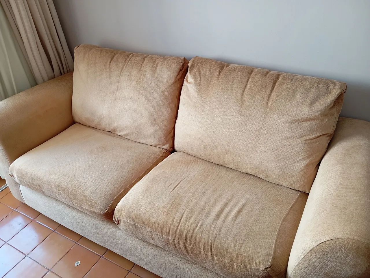 Sofá 2 lugares bege - ótimo estado! - Foto 3