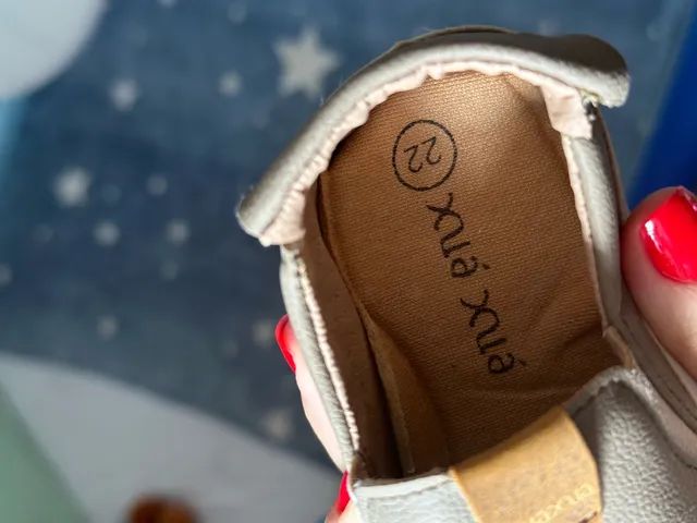 Sapato para bebê  bege e branco  - Foto 5