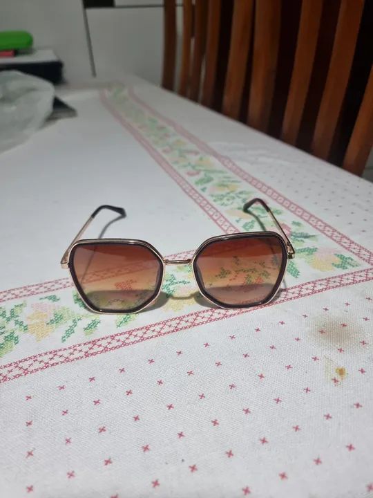 Óculos de sol feminino em Samambaia Sul 