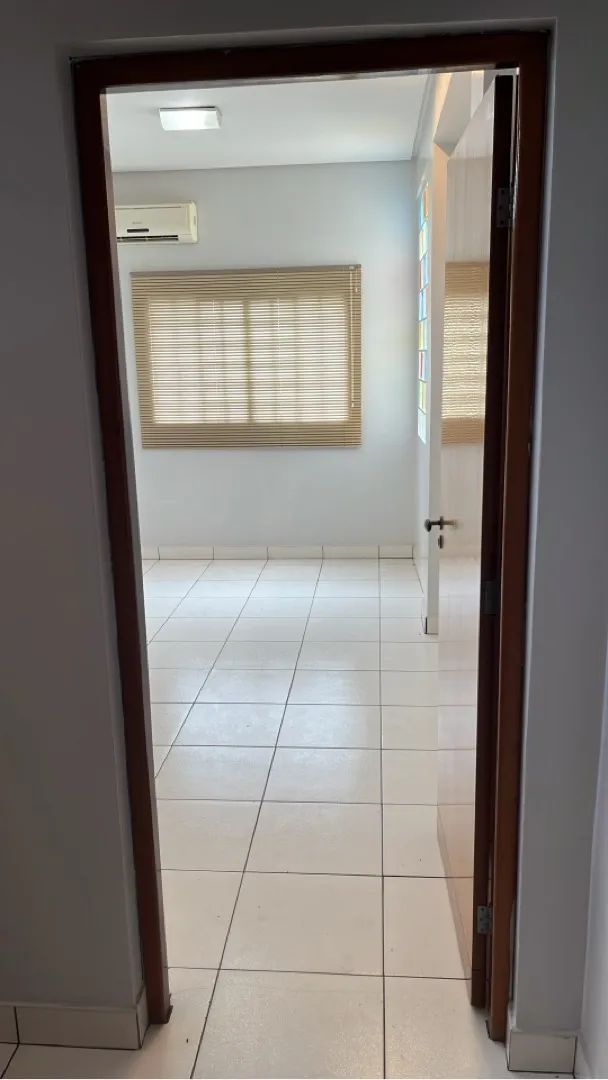 Sala comercial, com antesala. Aluguel Avenida Goiás Norte - Foto 2