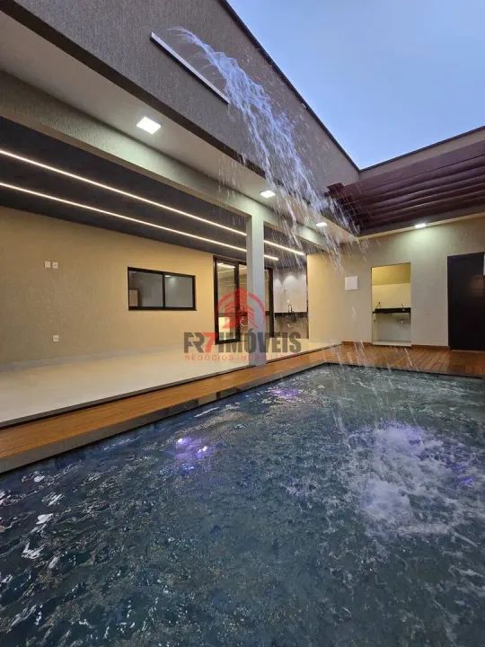 BELA CASA DE ALTO PADRÃO NO RESIDENCIAL BARRAVENTO  GOIÂNIA/GO - Foto 2