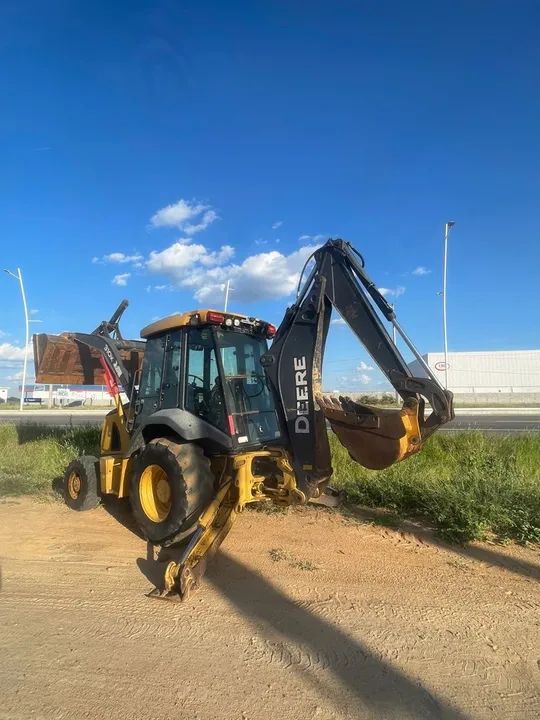 Retroescavadeira John Deere 310K