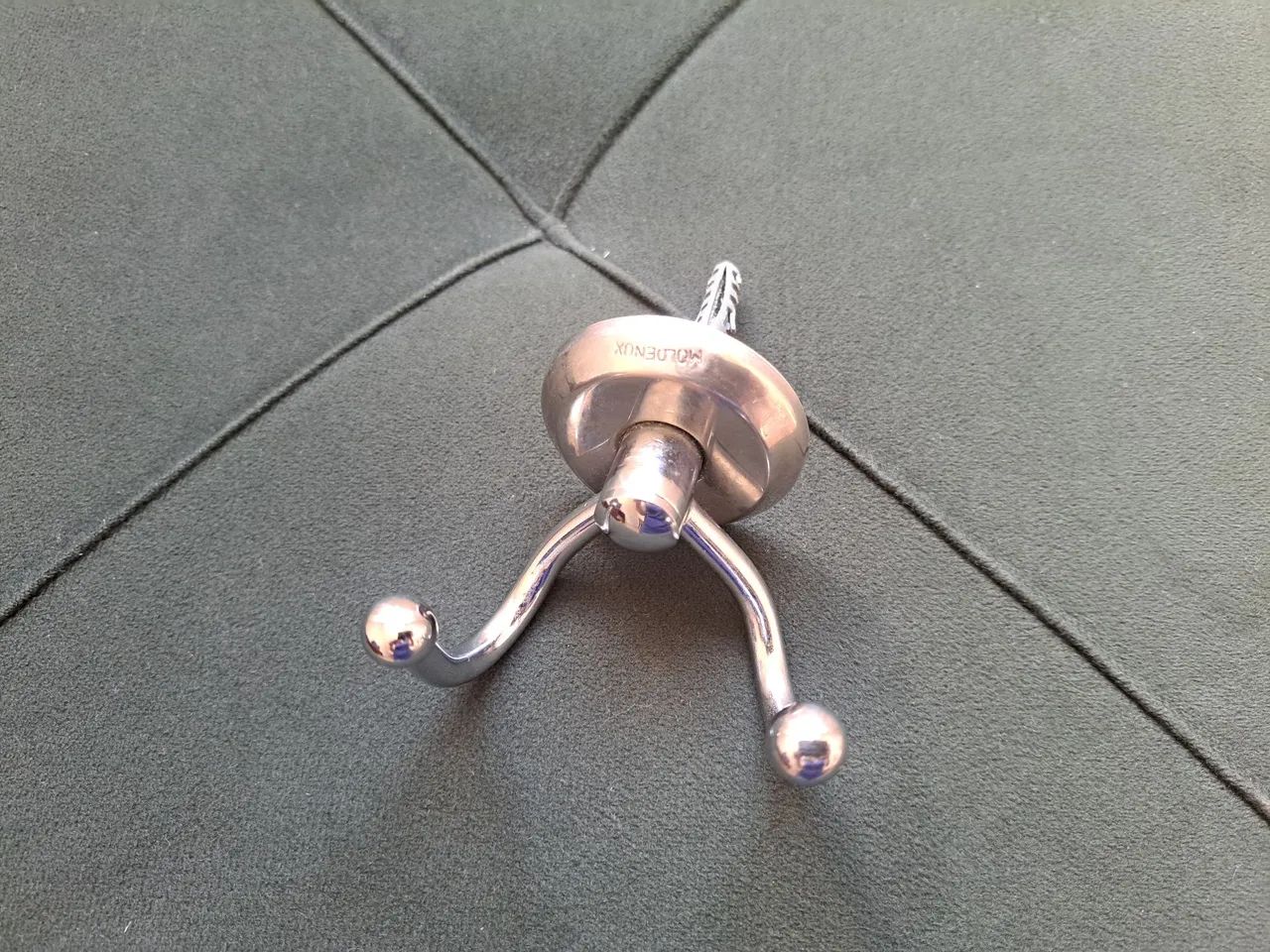 Gancho de metal 64750593515393120