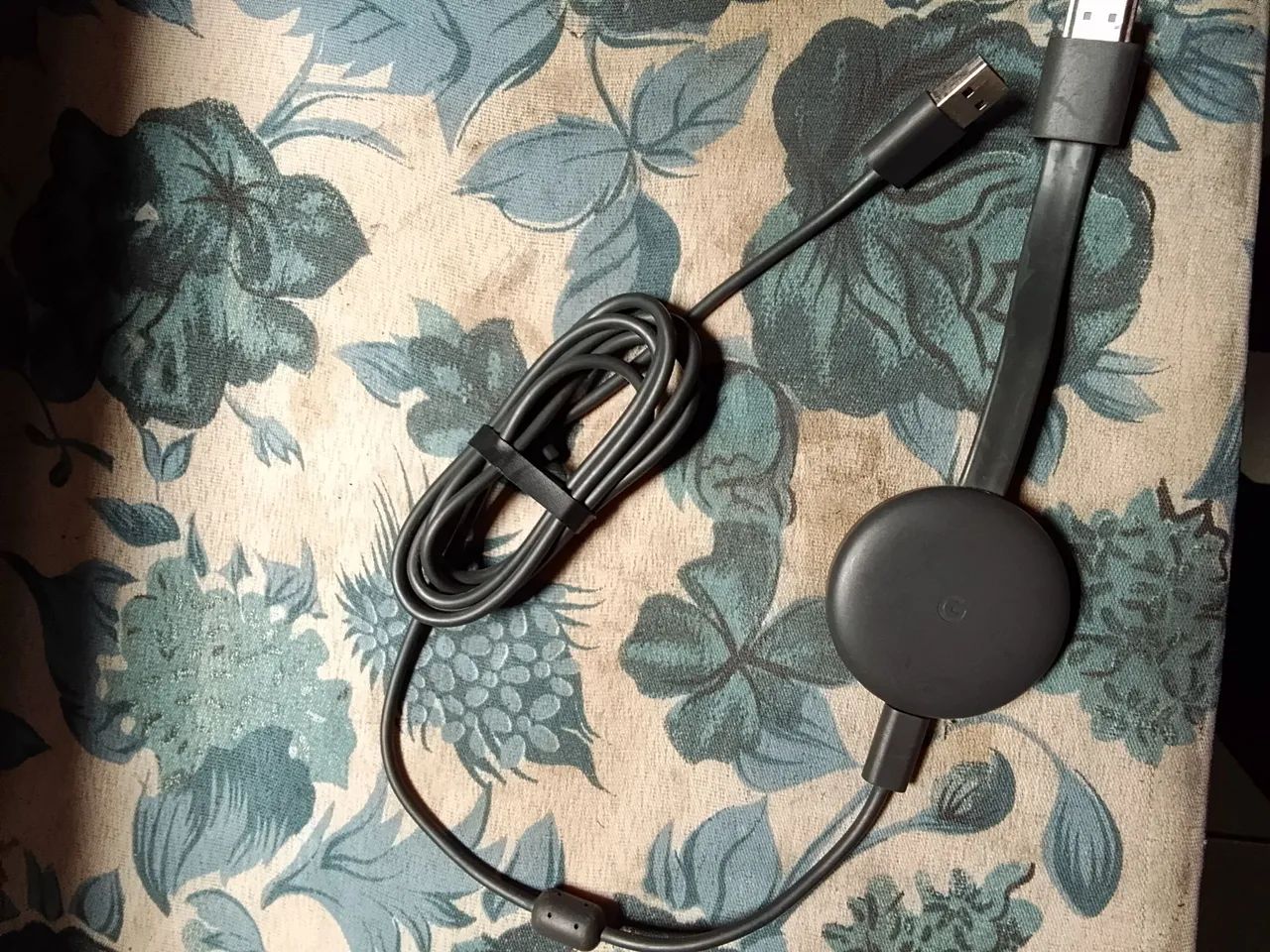 Chromecast novo tem nem 1 ano de uso.