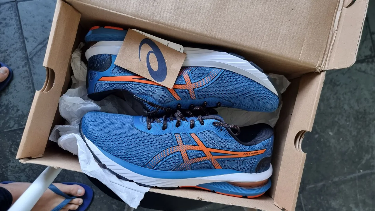 Tênis Asics gel shogun 6.