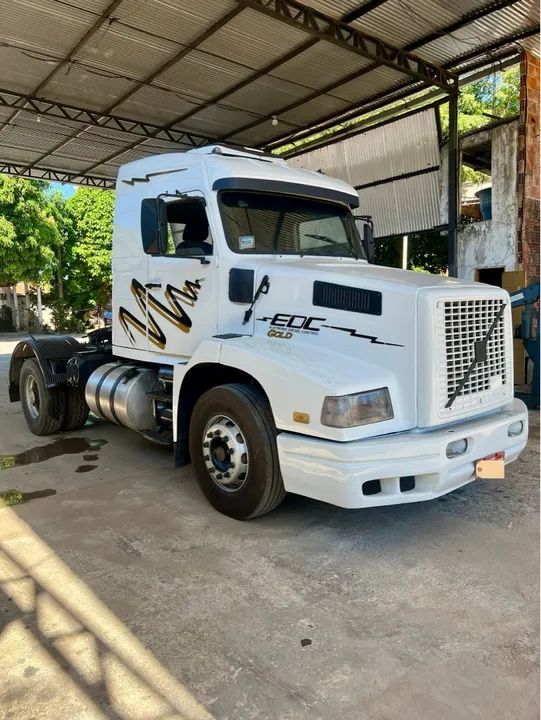 VOLVO EDC 360 4x2 em perfeito estado 