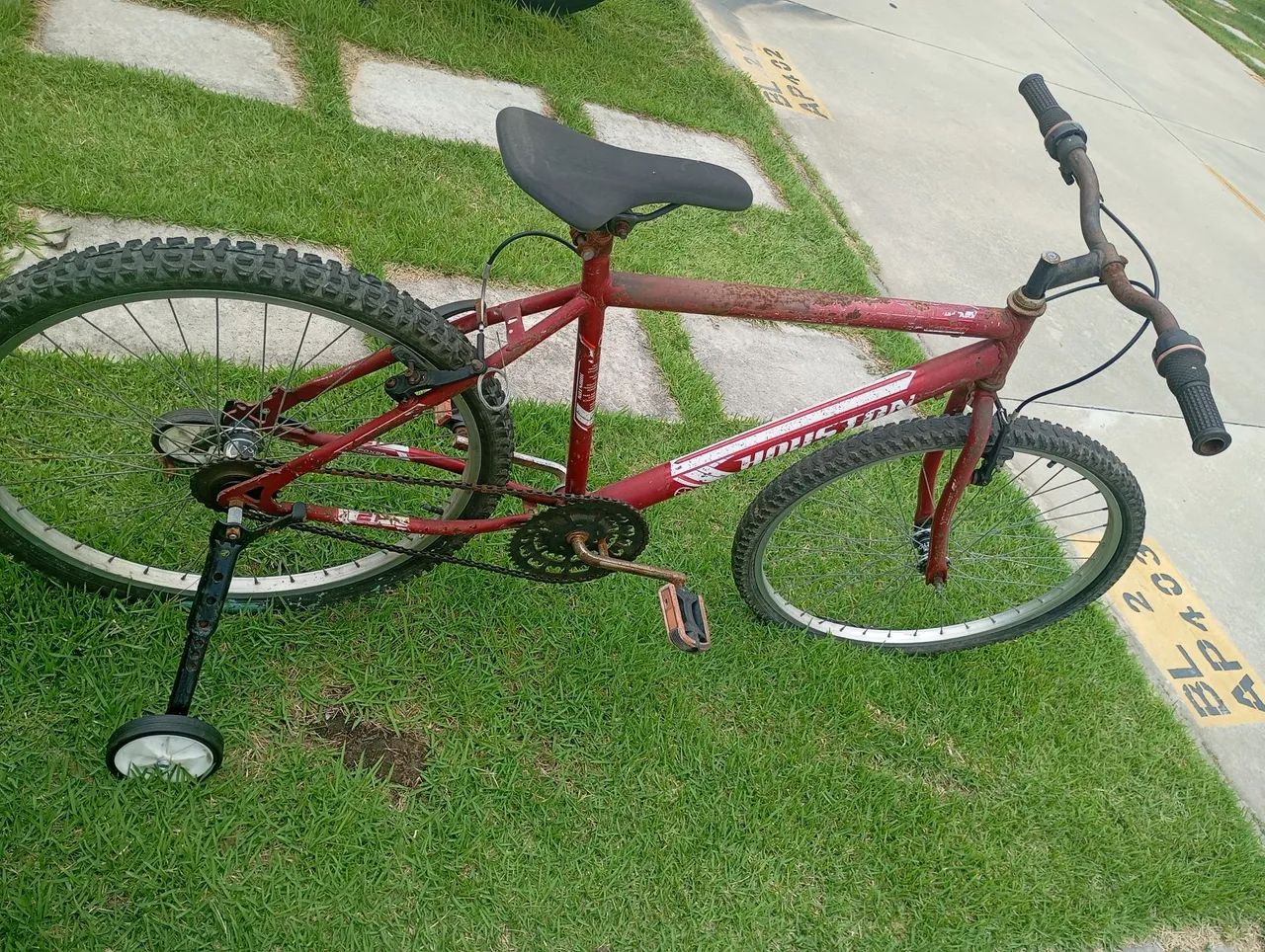 BICICLETA COM RODINHAS PARA ADULTOS APRENDER  - Foto 2