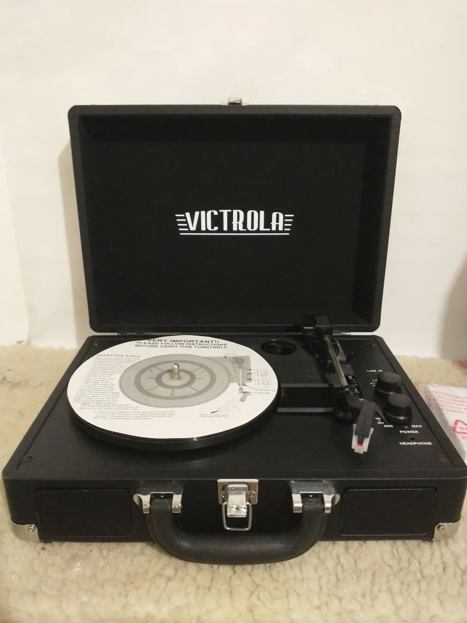 Vitrola Toca-discos Maleta Victrola - com Bluetooth - Foto 2