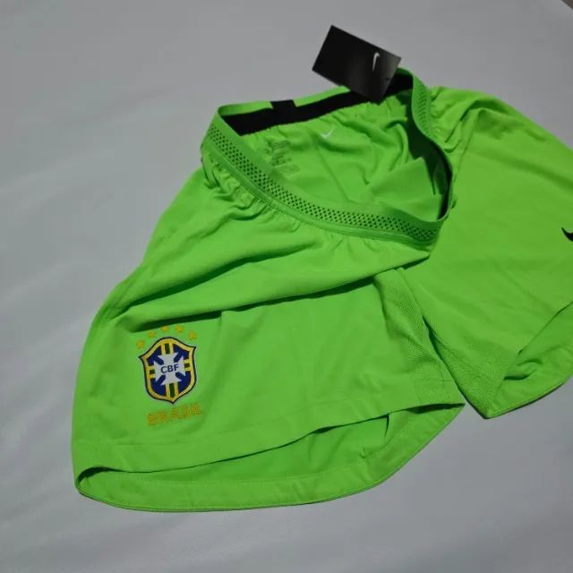 Shorts Seleção Brasileira Feminina 2018 Verde Limão Jogadora - Foto 2