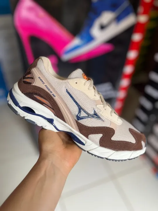 Tênis Mizuno Creme a pronta entrega