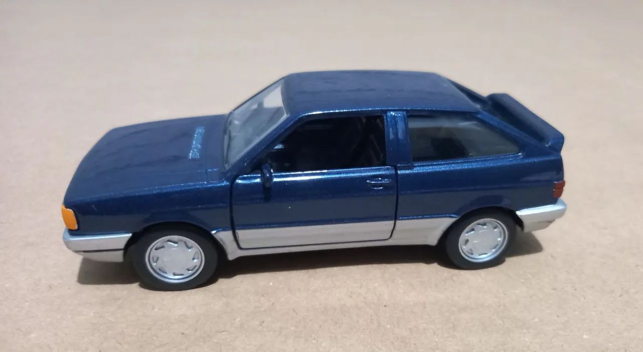 Miniatura VW Gol GTI     1/43 - Foto 2