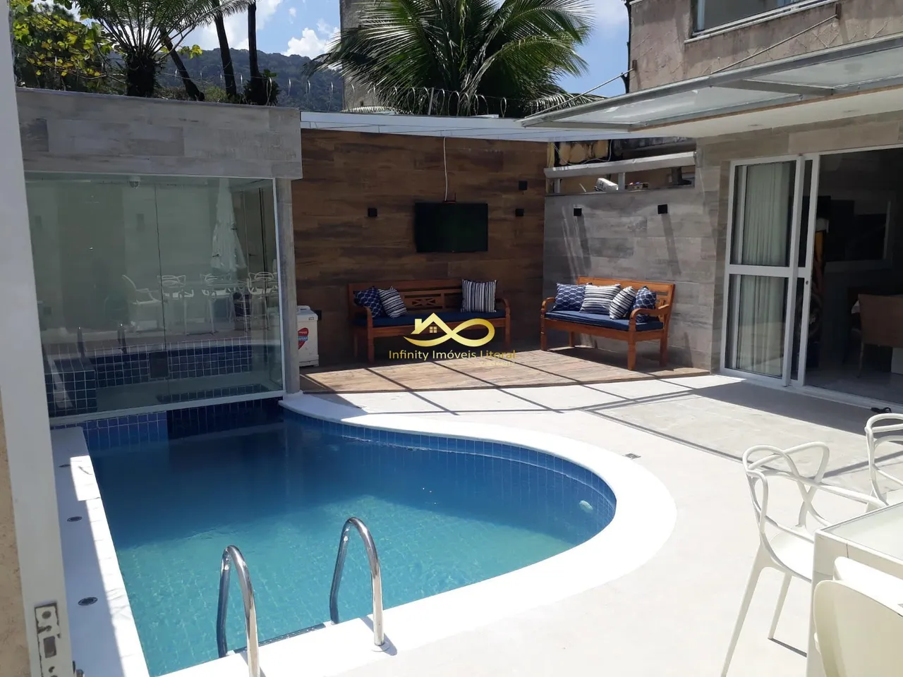 piscina e sauna privativa- 5 suites -vista para o mar