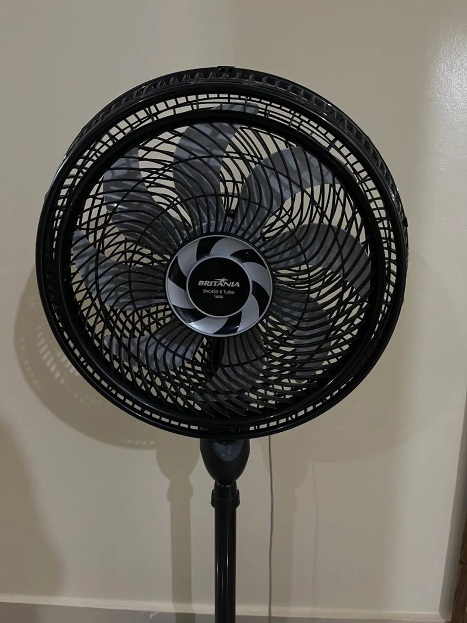 Ventilador de coluna Britânia BVC450-B Turbo 160W