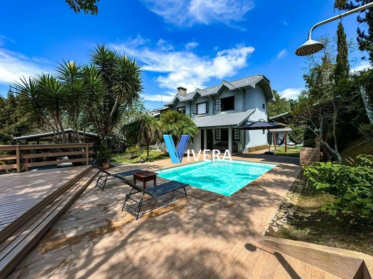 Casa com 4 dormitórios à venda, 235 m² por R$ 1.690.000 - Albuquerque - Teresópolis/RJ
