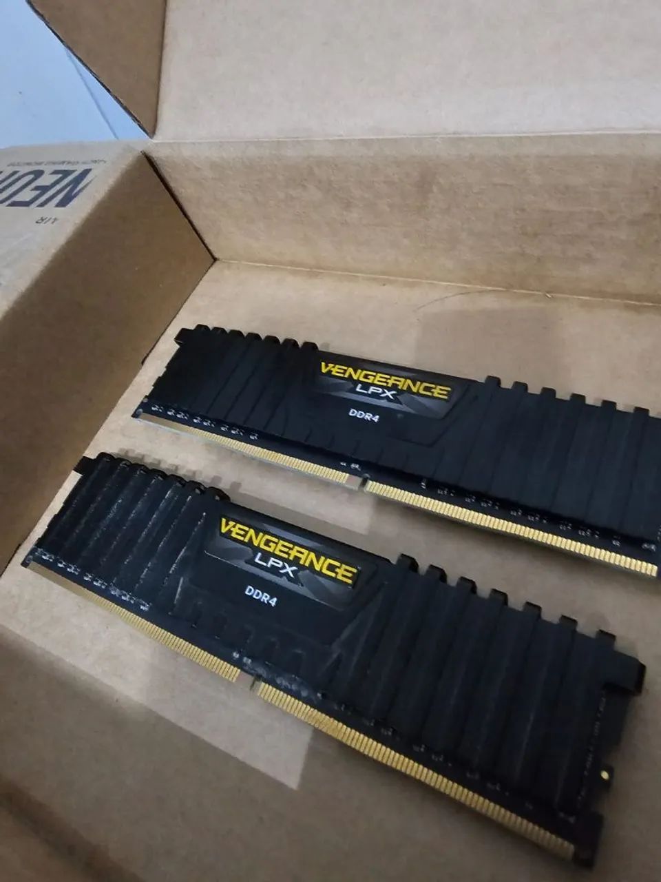 Corsair Kit 2x8 (3000 Mhz)64396502322049120