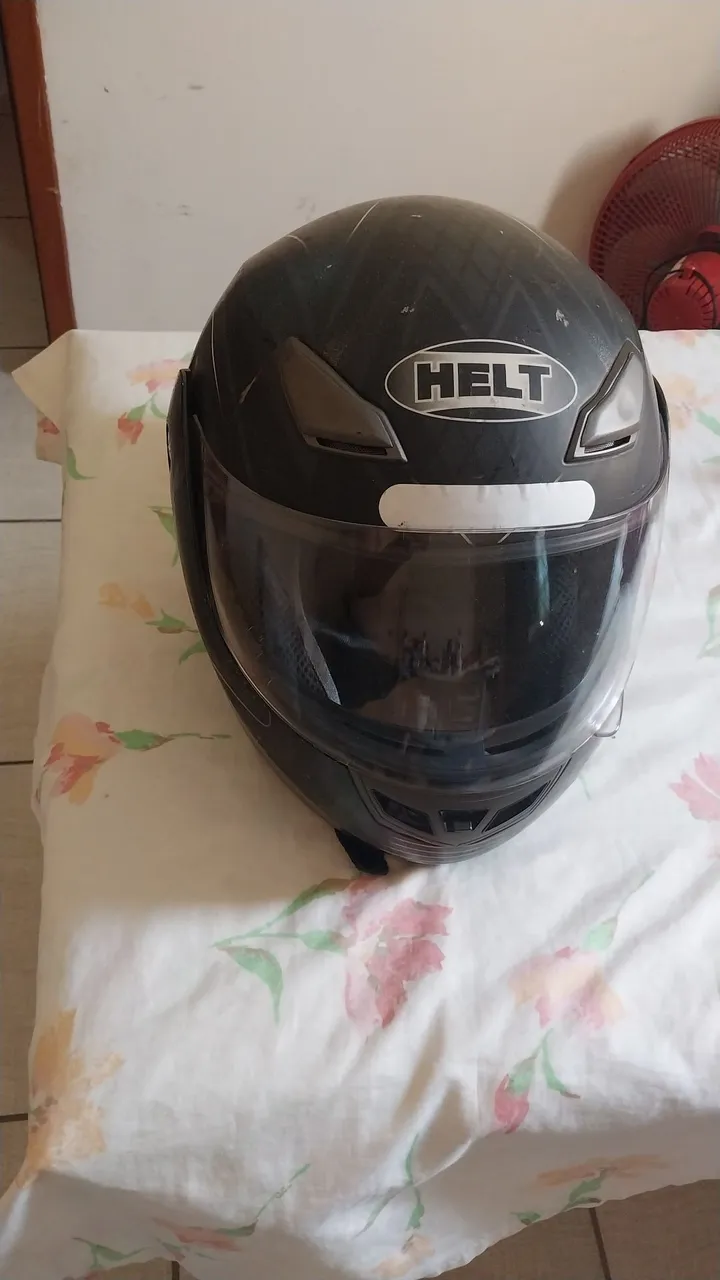 Capacete Helt Preto
