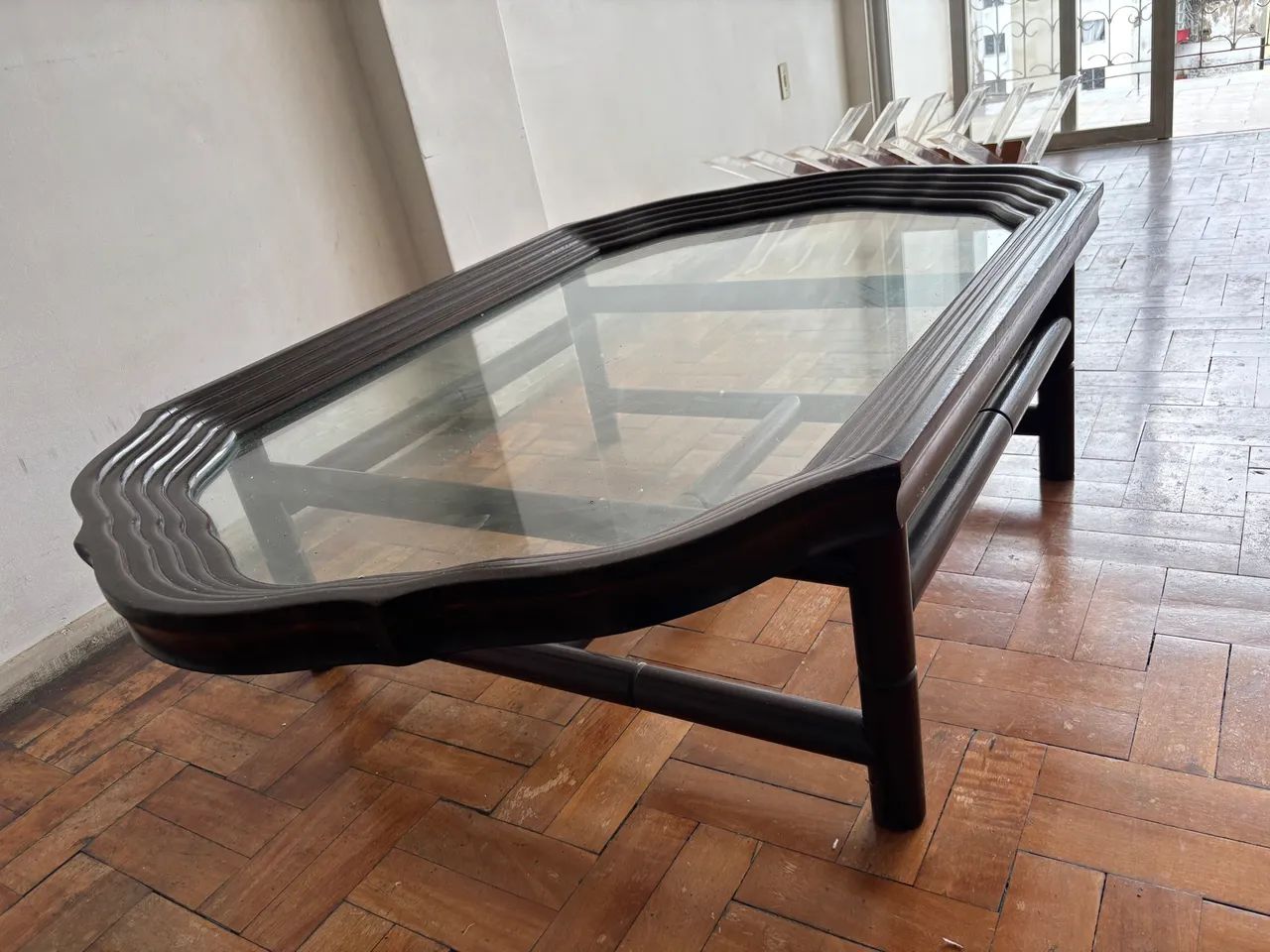 Mesa de centro elegante em madeira e vidro - Foto 3
