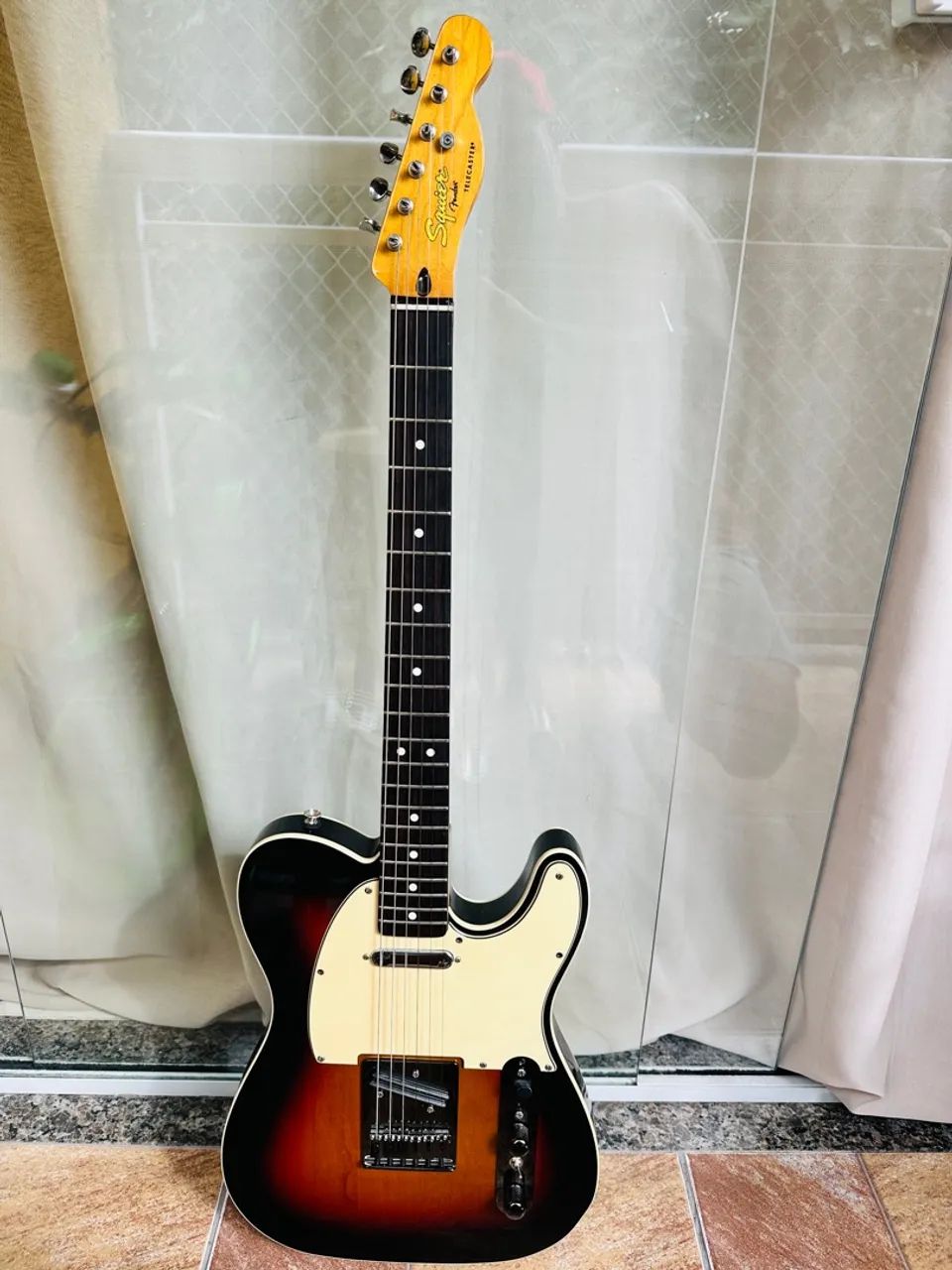 Guitarra Telecaster Squier Classic vibe custom vibe 60  - Foto 2