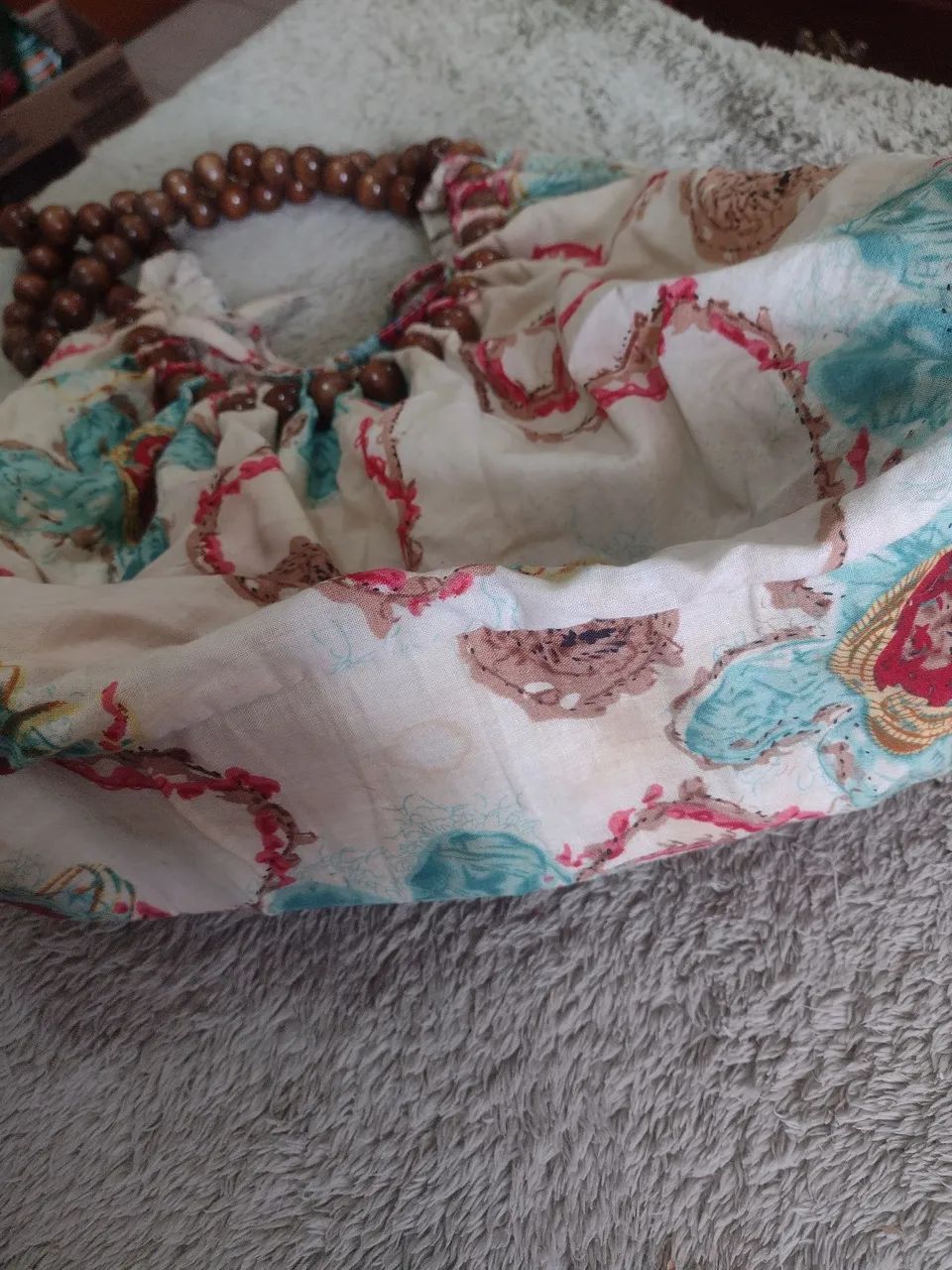 Vendo linda bolsa de tecido boho vintage com alça de madeira  - Foto 2